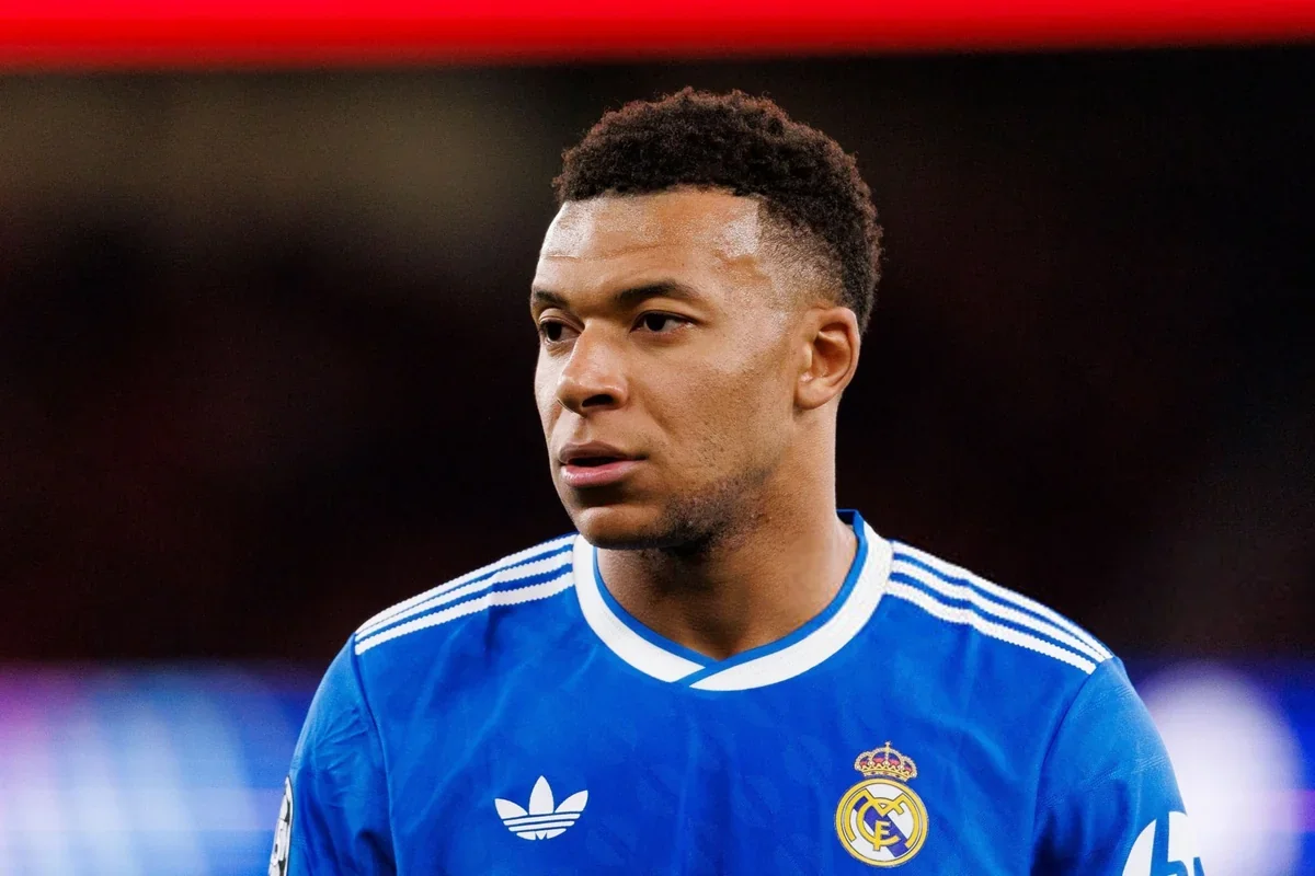 Kilian Mbappe Mançester Sitiyə qarşı cavab oyununda meydana çıxacaq