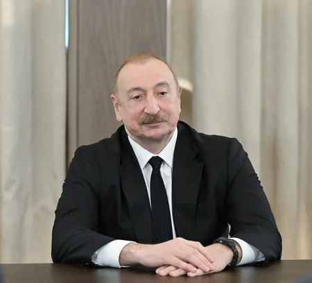 President Ilham Aliyev receives European Commissioner for Energy and Housing