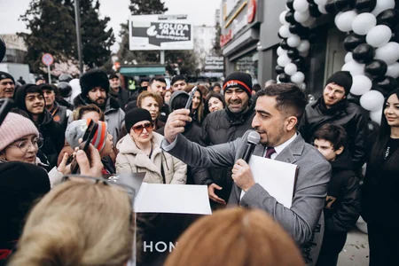 HONOR Azərbaycanda ikinci rəsmi mağazasını və ilk servis mərkəzini açıb