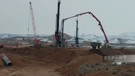 Qarsda Naxçıvana bağlanacaq dəmiryol layihəsi üzrə depo tikilir