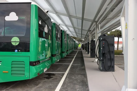 Bakıda Albalılıq elektrik avtobus deposu istifadəyə verilib