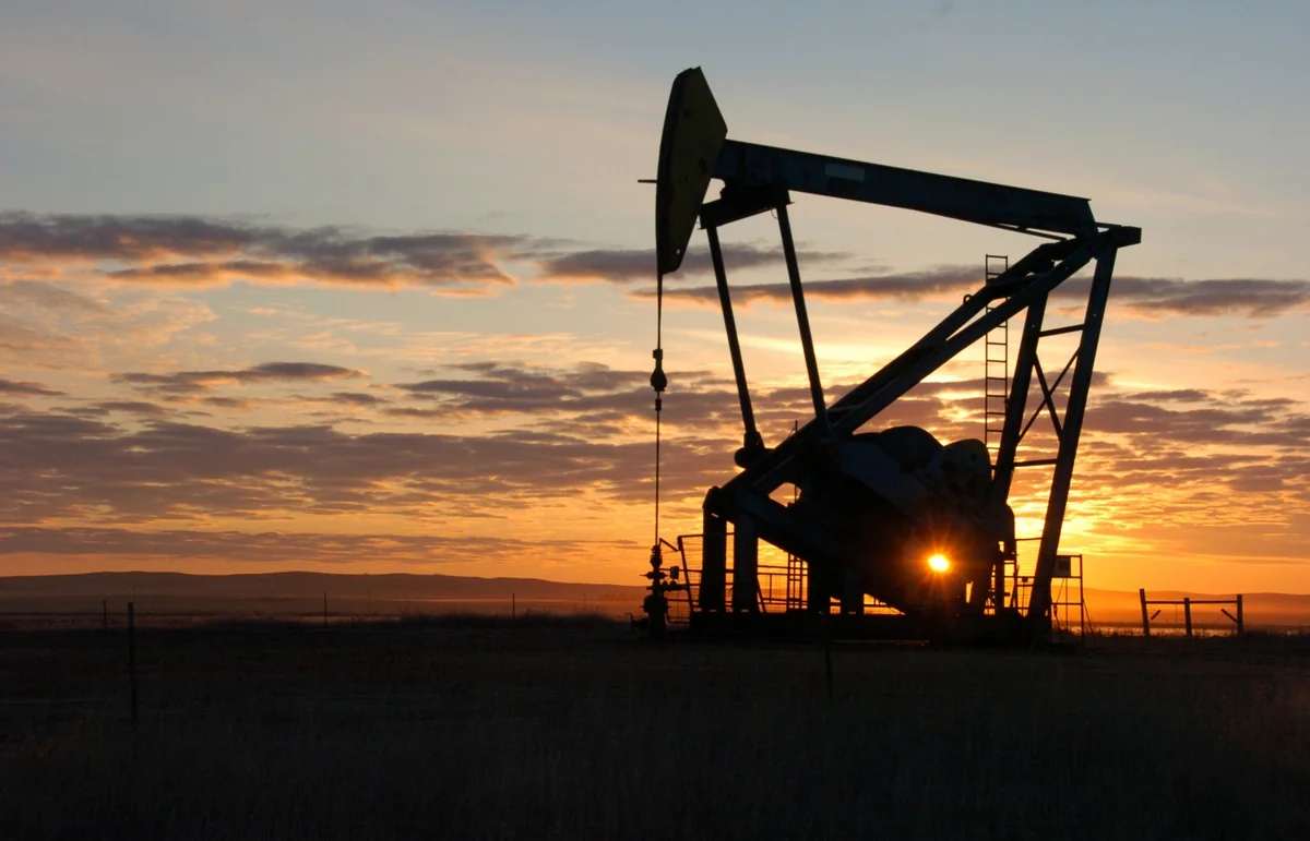 СМИ: Кувейт планирует сокращение нефтедобычи из-за заполненности хранилищ