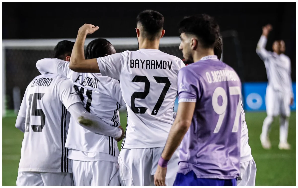 Qarabağ klubu meydana kənar şəxsin girməsinə görə 2 500 manat ödəyəcək