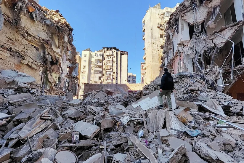 İsrailin Livanda yaşayış binasına zərbəsi nəticəsində 19 nəfər həlak olub