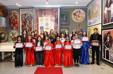 Xətai Sənət Mərkəzində Milli-mənəvi dəyərlərimiz adlı incəsənət sərgisi keçirilib