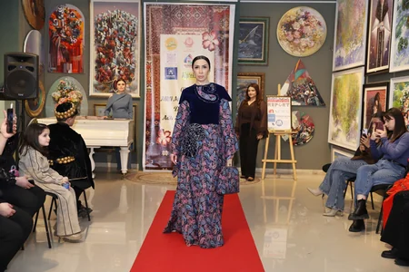 Xətai Sənət Mərkəzində Milli-mənəvi dəyərlərimiz adlı incəsənət sərgisi keçirilib