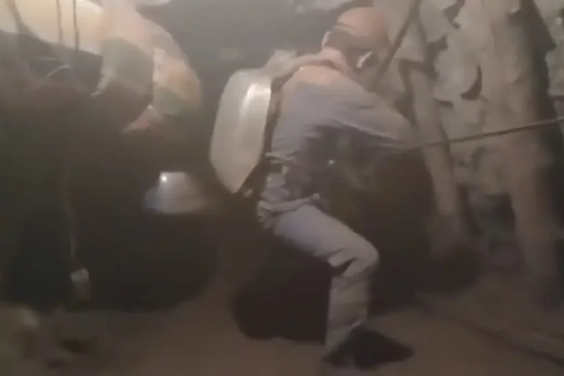 При выбросе газа на шахте в Кыргызстане погибли два человека