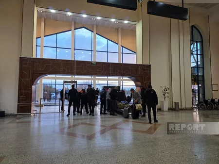 Bakıdan havaya qalxan sərnişin təyyarəsi Naxçıvana eniş edib - YENİLƏNİB-2