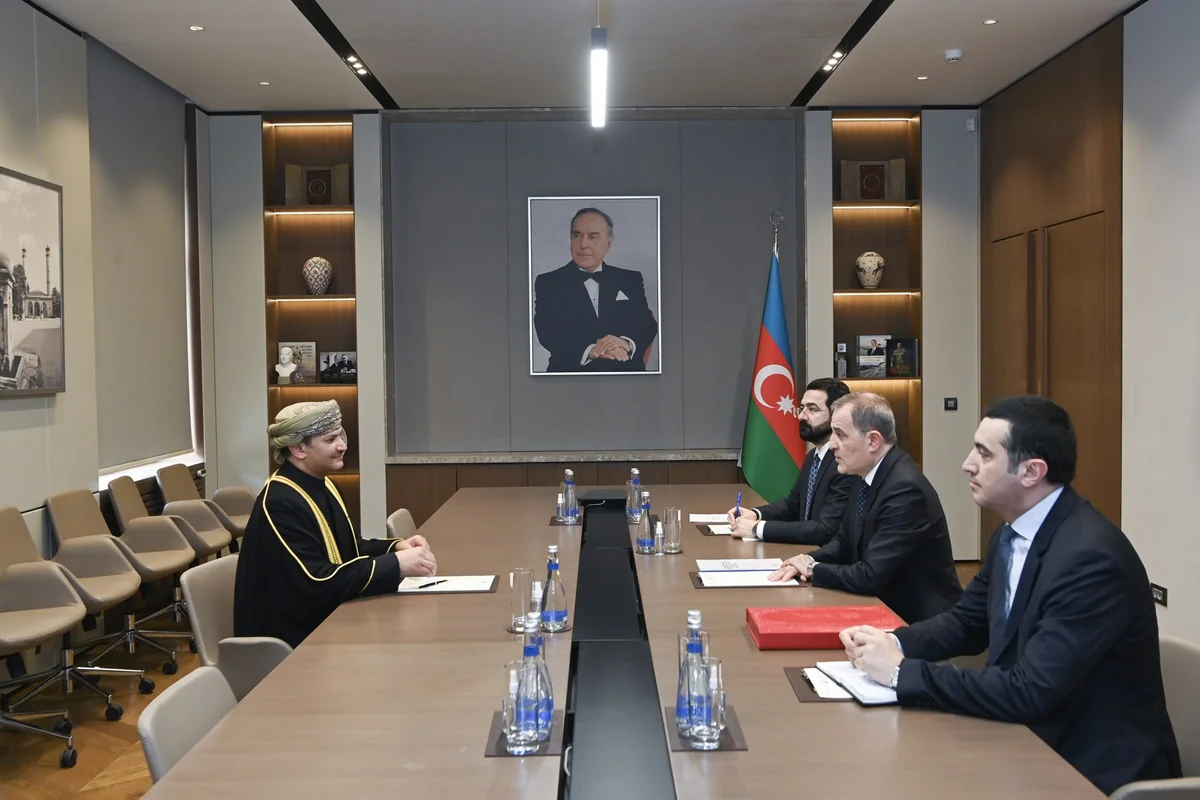 Глава МИД Азербайджана и посол Омана обсудили расширение двустороннего сотрудничества