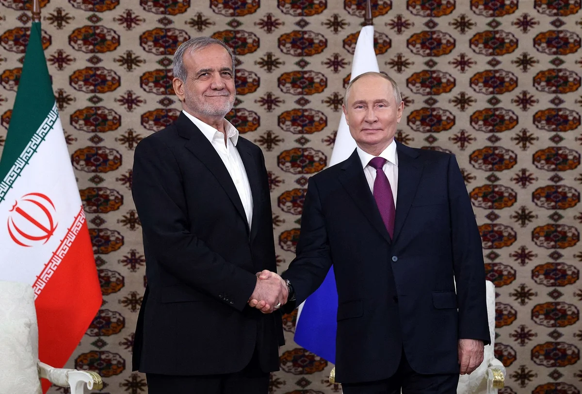 В Иране раскрыли детали телефонного разговора Путина с Пезешкианом