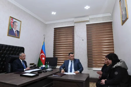 Rövşən Rzayev vətəndaşların növbəti qəbulunu keçirib