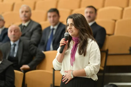 Emin Əmrullayev işğaldan azad olunmuş ərazilərdə çalışan müəllimlərlə görüşüb
