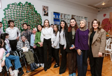 Leyla Aliyeva, Arzu Aliyeva, and Alena Aliyeva visit Support for Living Center