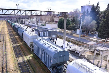 Freight train carrying Russian grain for Armenia departs from Bilajari station