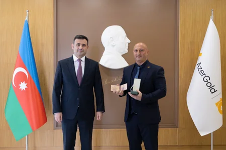 AzerGoldda Tərəqqi medalına layiq görülmüş əməkdaşlarla görüş keçirilib