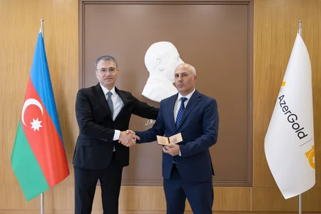 AzerGoldda Tərəqqi medalına layiq görülmüş əməkdaşlarla görüş keçirilib