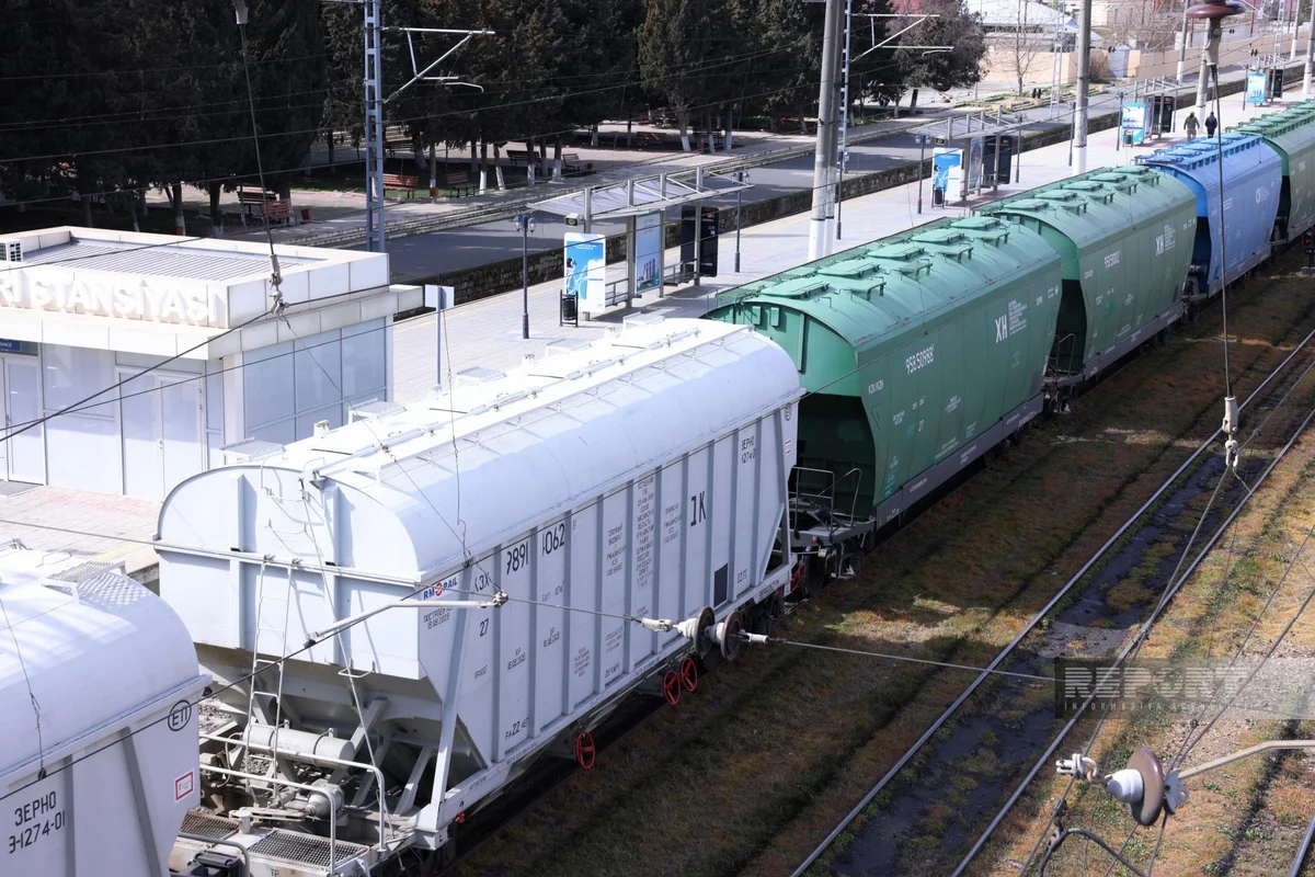 Freight train carrying Russian grain for Armenia departs from Bilajari station
