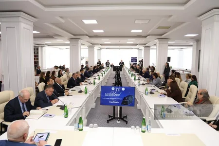 Qərbi Zəngəzur toponimlərinin izahlı lüğəti kitabının təqdimatı keçirilib