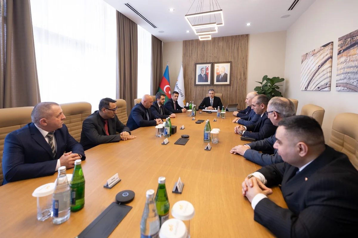 AzerGoldda Tərəqqi medalına layiq görülmüş əməkdaşlarla görüş keçirilib