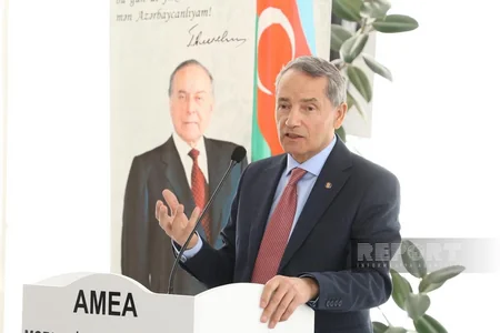 Qərbi Zəngəzur toponimlərinin izahlı lüğəti kitabının təqdimatı keçirilib