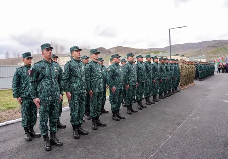 Qubadlı əlahiddə sərhəd diviziyasının 53 mənzildən ibarət yaşayış kompleksi istifadəyə verilib