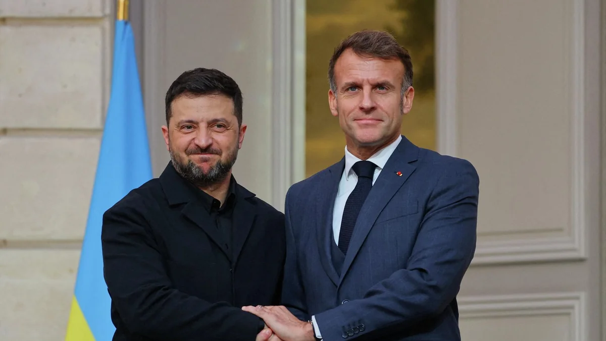 Макрон и Зеленский завтра проведут переговоры в Париже