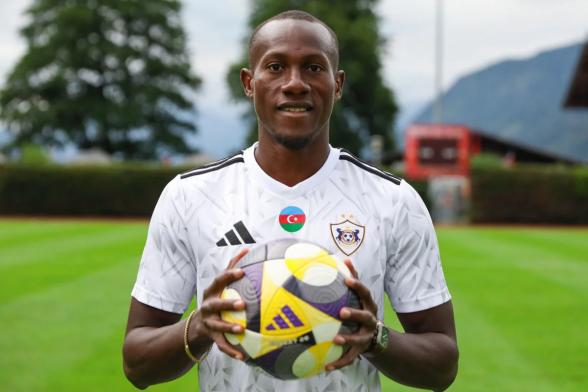 Qarabağ afrikalı futbolçusu Kris Kuakunun Norveç klubuna transferini açıqlayıb