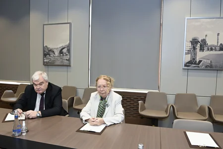 Azerbaijani FM Jeyhun Bayramov meets with UNOG Director-General