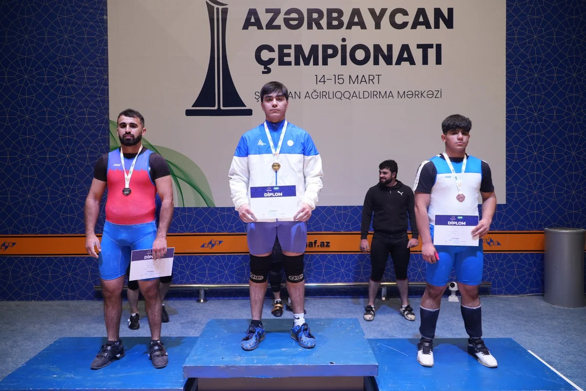 Определились победители чемпионата Азербайджана по тяжелой атлетике