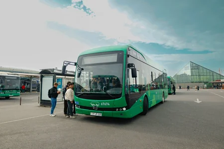 Bakıda daha 7 marşrut xəttinin avtobusları tam elektrikləşdirilib