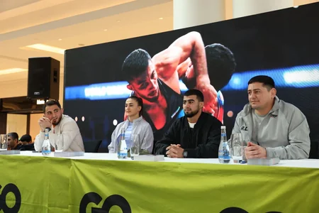 MOK-un təşəbbüsü ilə tanınmış güləşçilərin idmansevərlərlə görüşü keçirilib