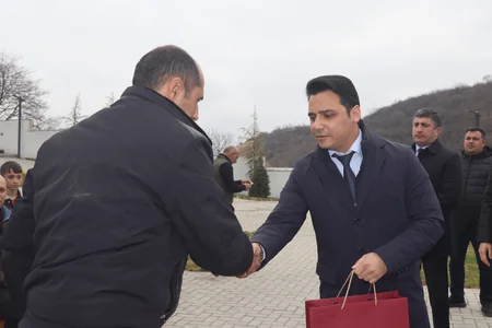 Xocalının Xanabad kəndinə köçürülən ailələrə mənzillərin açarları təqdim olunub - YENİLƏNİB