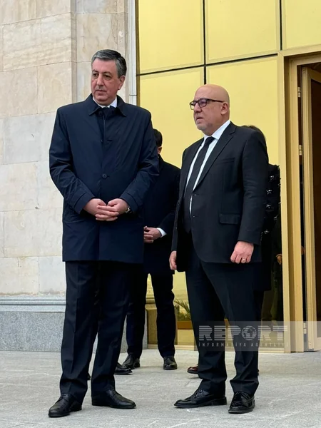 Azərbaycan nümayəndə heyəti II İliyanın dəfn mərasimində iştirak etmək üçün Tbilisiyə gəlib