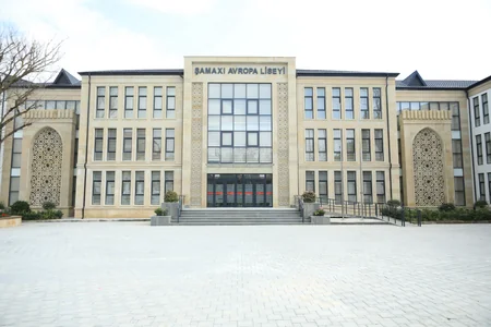 Prezident İlham Əliyev Şamaxı Avropa liseyinin yeni binasının açılışında iştirak edib
