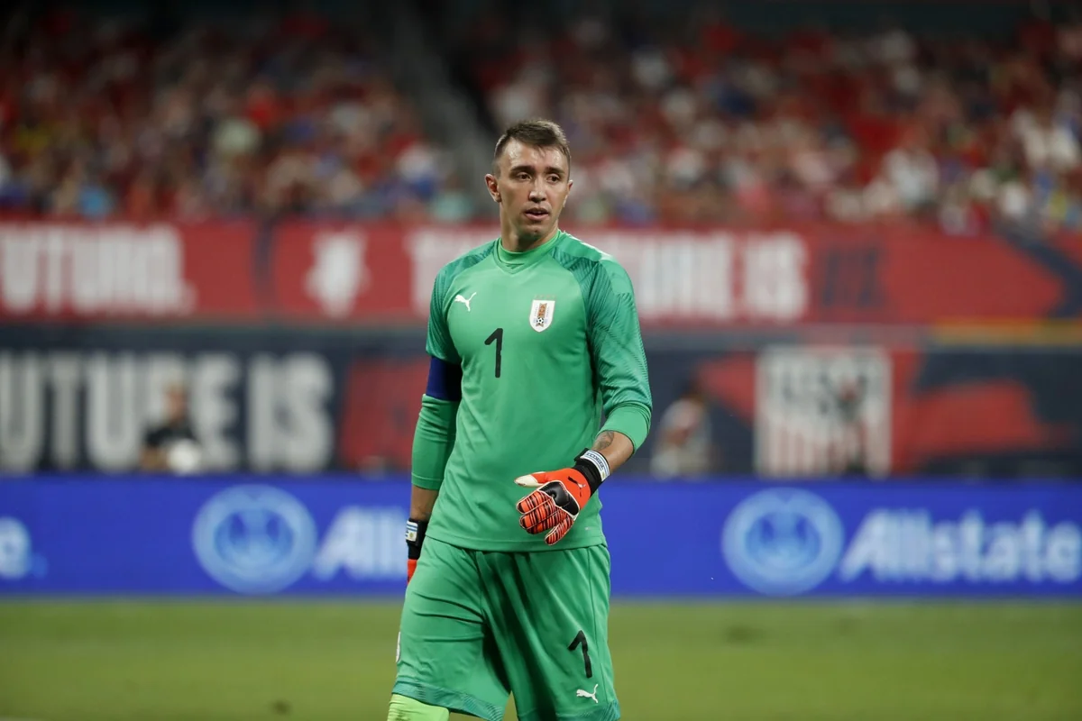 Fernando Muslera yenidən Uruqvay millisinə qayıdıb