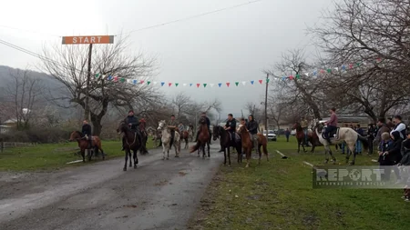 Qaxda Novruz bayramı ilə əlaqədar ənənəvi at yarışları keçirilib