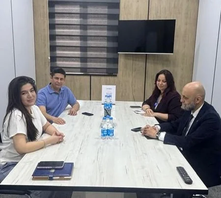Businesspeople from Azerbaijan and Italy discuss cooperation in agribusiness