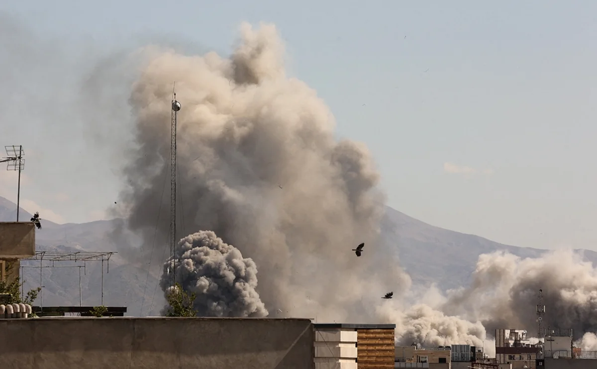 Əli Cəfərian: İranda müharibə başlayandan bəri 1 900-dən çox insan ölüb