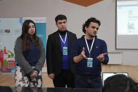 Gənclər Urban Hackathon 2026da dayanıqlı şəhər mobilliyi üçün həllər təqdim ediblər
