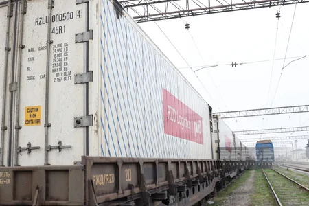 Russian humanitarian aid to Iran arrives at Azerbaijan's Qaradagh station