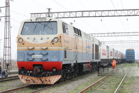 Russian humanitarian aid to Iran arrives at Azerbaijan's Qaradagh station