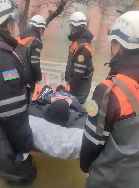 216 evacuated, including 36 minors, to safety by Azerbaijan's Emergency Ministry