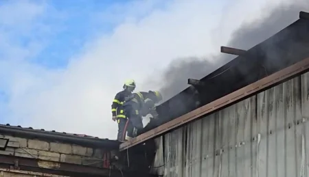 В Бинагади потушили пожар на площади 600 кв. м