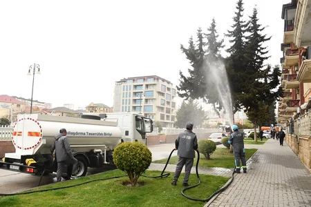 Güclü yağışdan sonra Bakıda genişmiqyaslı daxili iməcilik keçirilib
