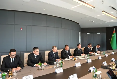 Azerbaijan, Turkmenistan discuss strategic priorities of bilateral co-op
