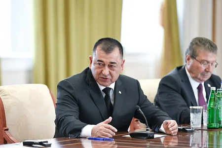 President Ilham Aliyev receives participants of meeting of heads of government of OTS member states - UPDATED