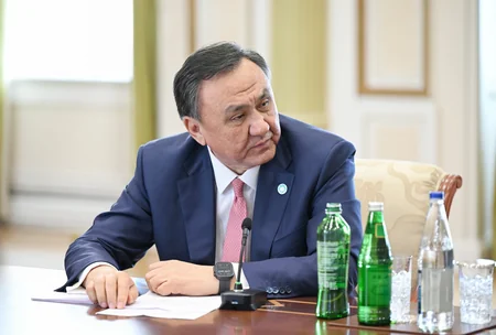 President Ilham Aliyev receives participants of meeting of heads of government of OTS member states - UPDATED