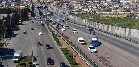 Bakıda iki prospektin kəsişməsində aparılan təmir işləri ilə əlaqədar bir sıra yollarda sıxlıq müşahidə olunur