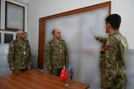Qarsda Türkiyə və Azərbaycan hərbçilərinin birgə təlimi keçirilib