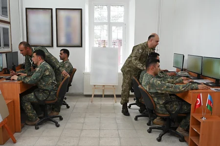 Qarsda Türkiyə və Azərbaycan hərbçilərinin birgə təlimi keçirilib
